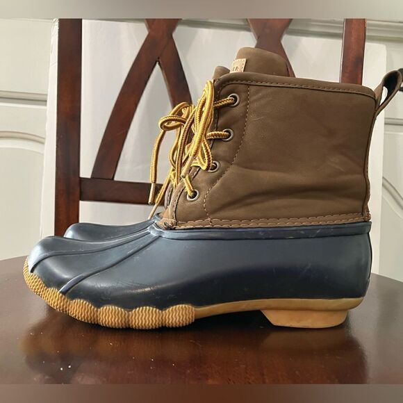 Tommy Hilfiger Ryan Duck Boots Womens Size 4 - Picture 1 of 12